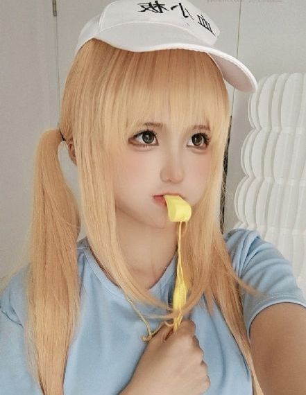年轻漂亮的继母_720神马在线观看
